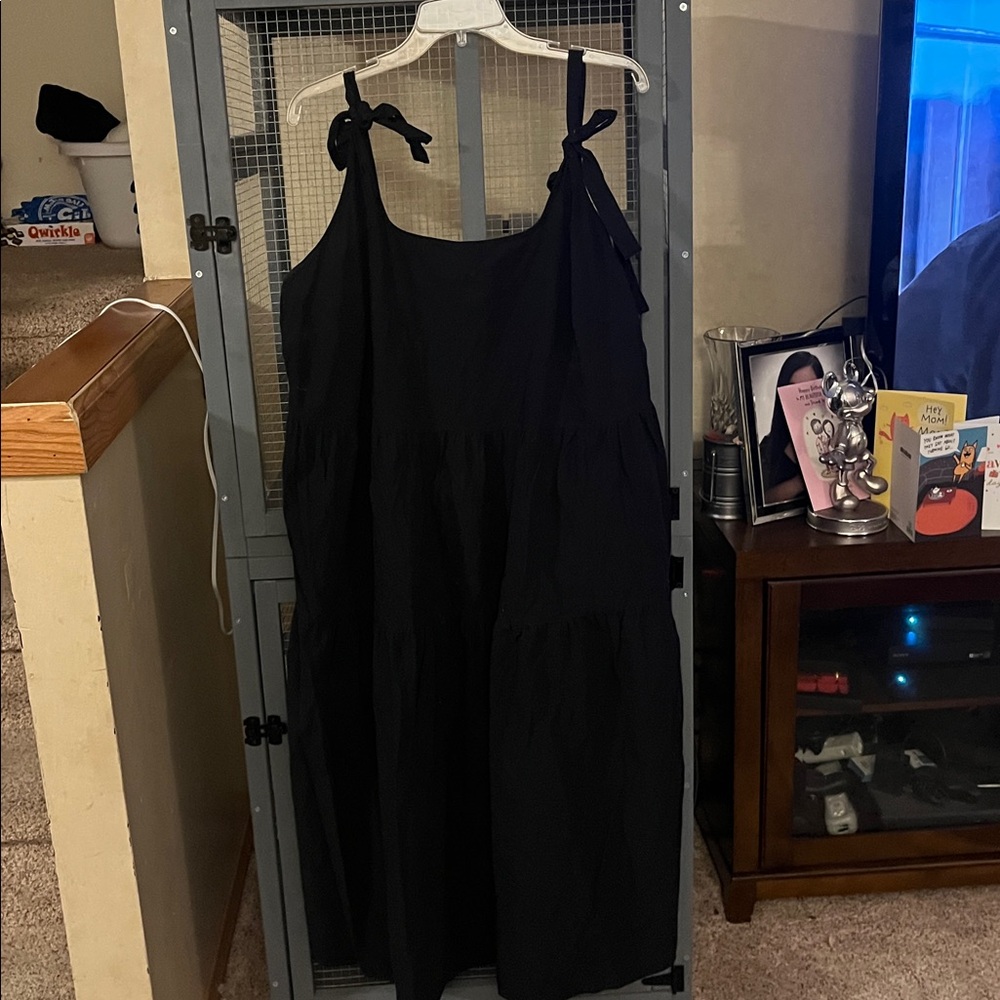 Ava & Viv Classic Black Garment